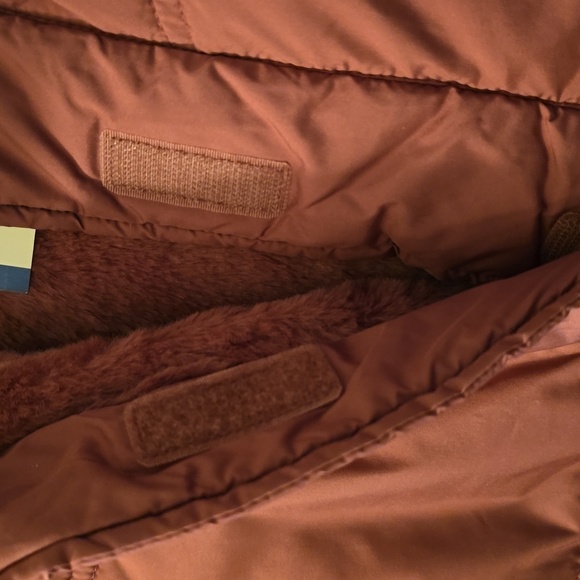 ARIZONA JEAN CO WOMEN'S JUNIORS WINTER BERRY HOODED COAT SIZE LARGE - Picture 8 of 15